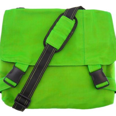 Shift - ethical messenger bag - Apple green - strap