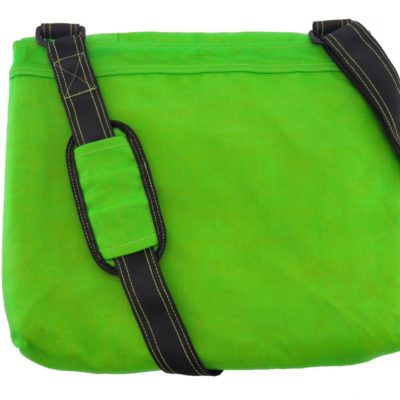 Shift - ethical messenger bag - Apple green - verso